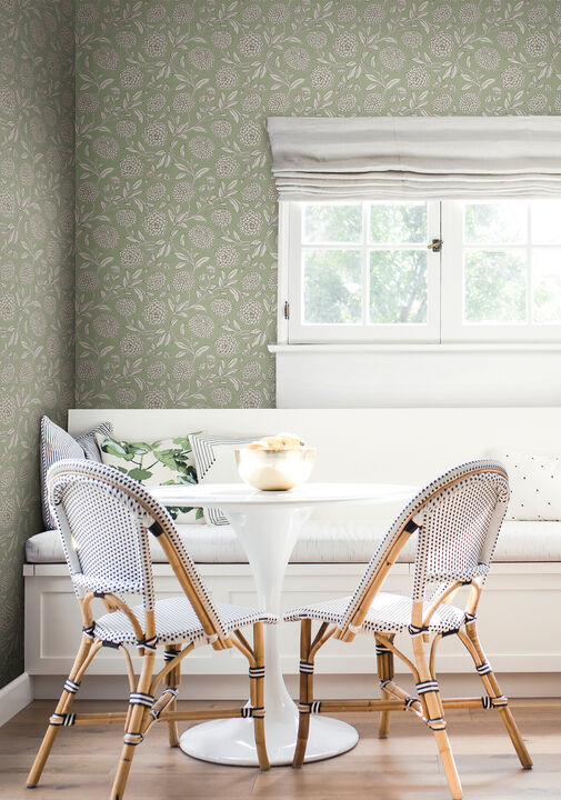 Chatsworth Garden Light Green Floral Trail Wallpaper