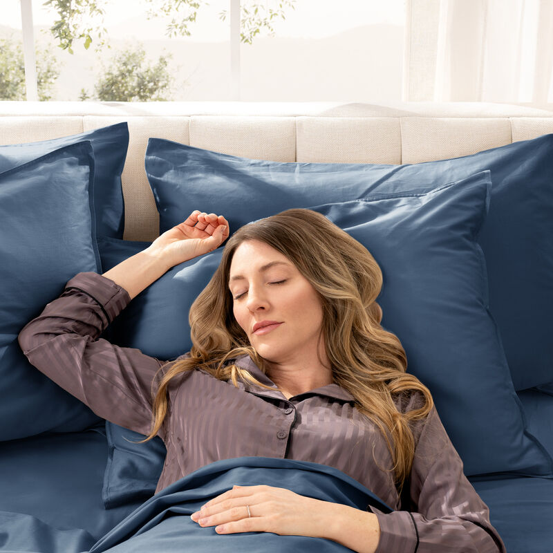 400 Thread Count Organic Cotton Sateen Pillowcase Set image number 2