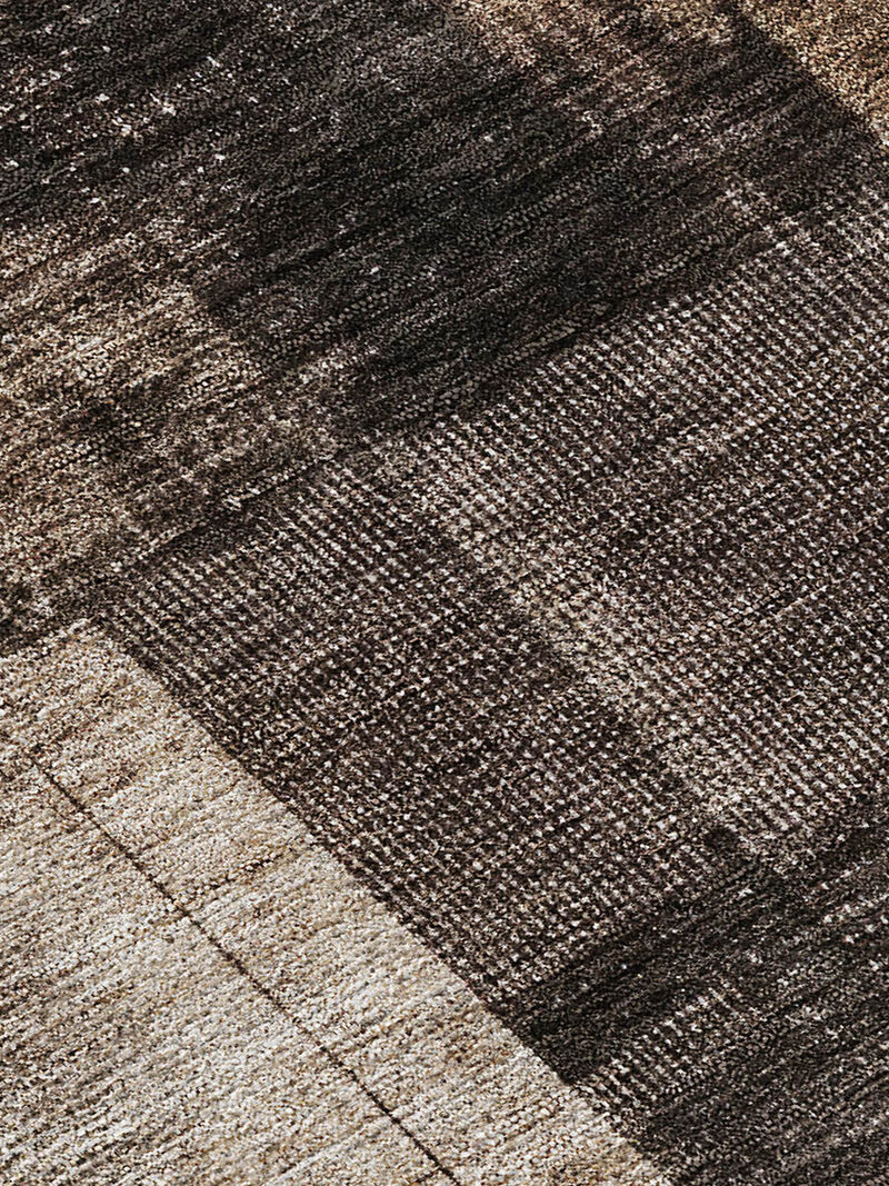 Nouveau NV10 Collection