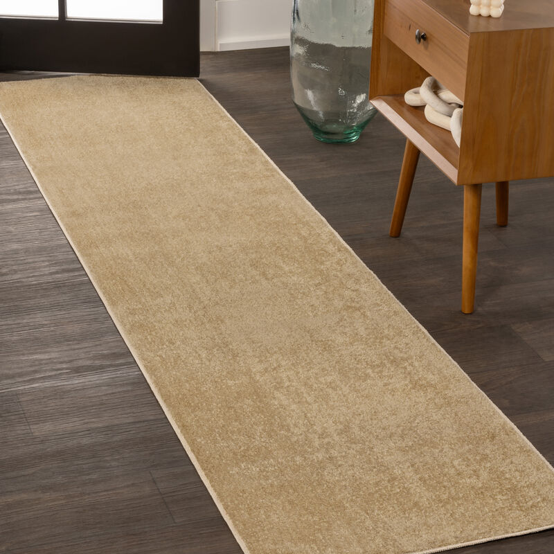 Twyla Classic Solid Low-Pile Machine-Washable Area Rug