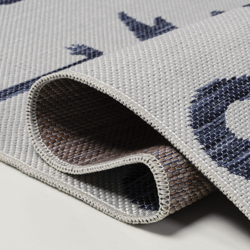 Liana Casual Coastal Flamingos Two-Tone Indoor/Outdoor Area Rug