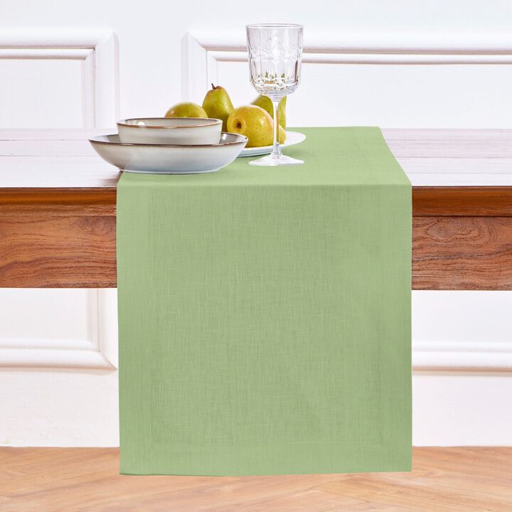 Solino Home Fete 100% Linen Table Runner &ndash; Handcrafted, Machine Washable, Perfect for Holiday and Everyday Dining