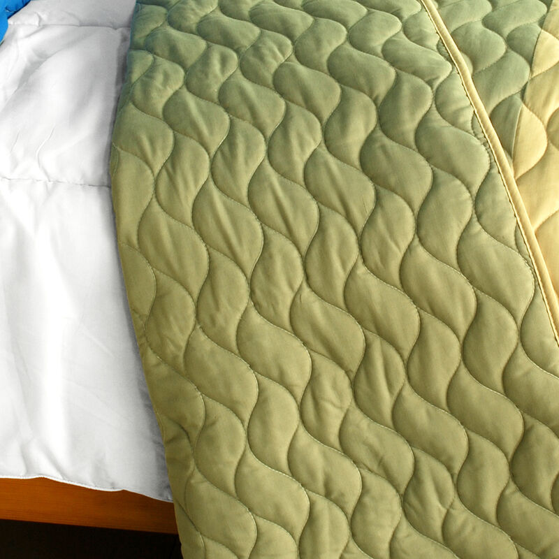 3-Piece Patchwork Quilt Set with Matching Pillow Shams image number 2