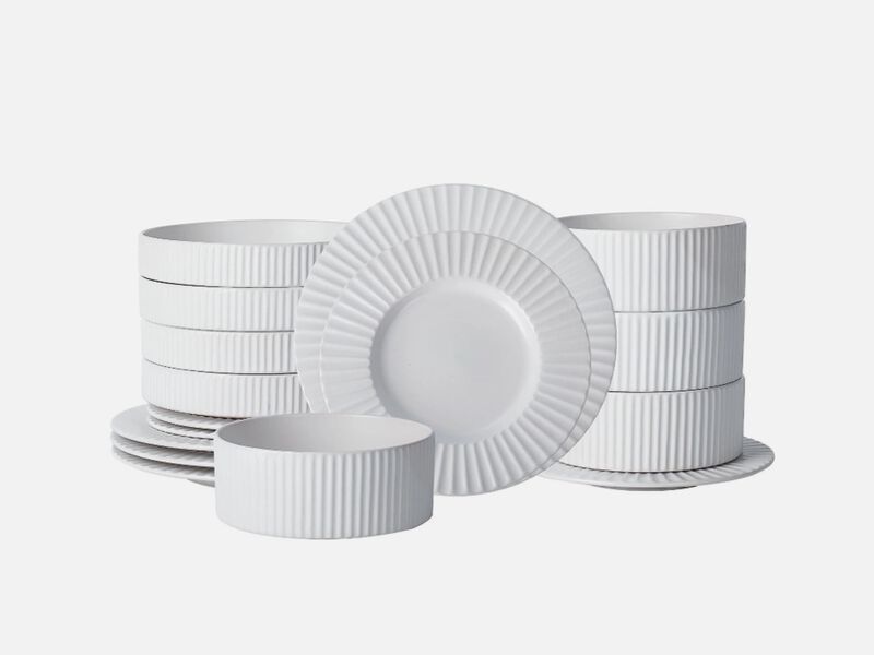 Christian Siriano Lusso 16-Piece Dinnerware Set Stoneware, White