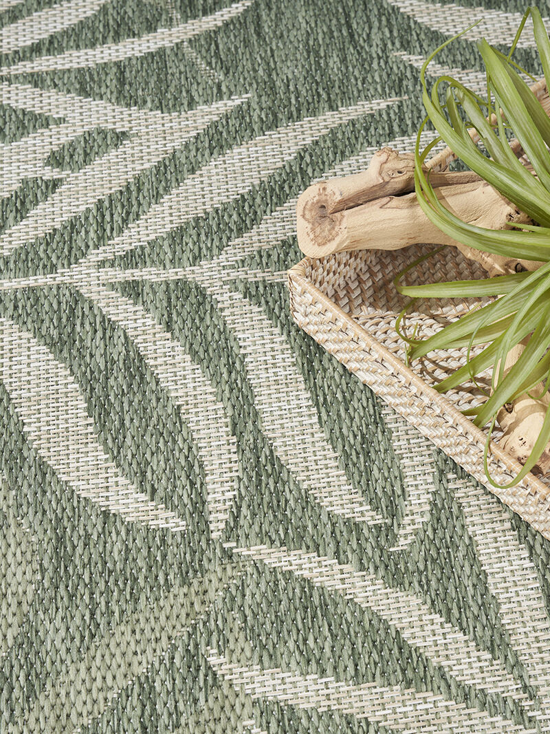 Garden Oasis GOA01 Green/Ivory 8' x 10' Rug