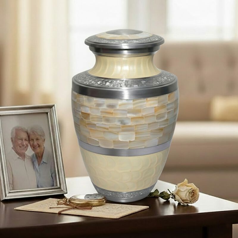 URNS Keepsake image number 8