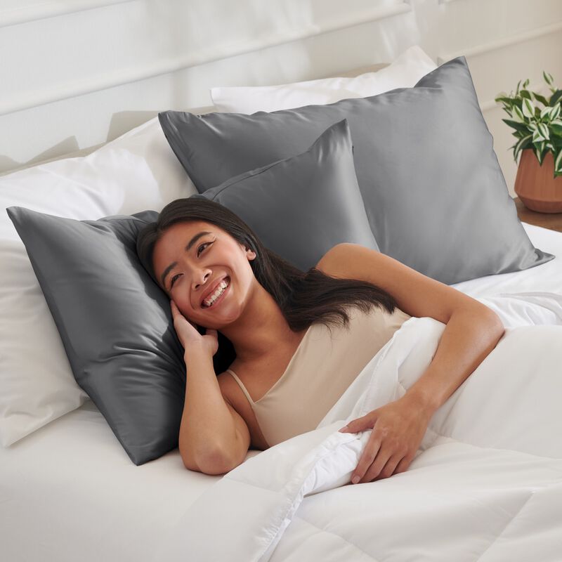 Satin Pillowcase Set for Hair and Skin image number 2