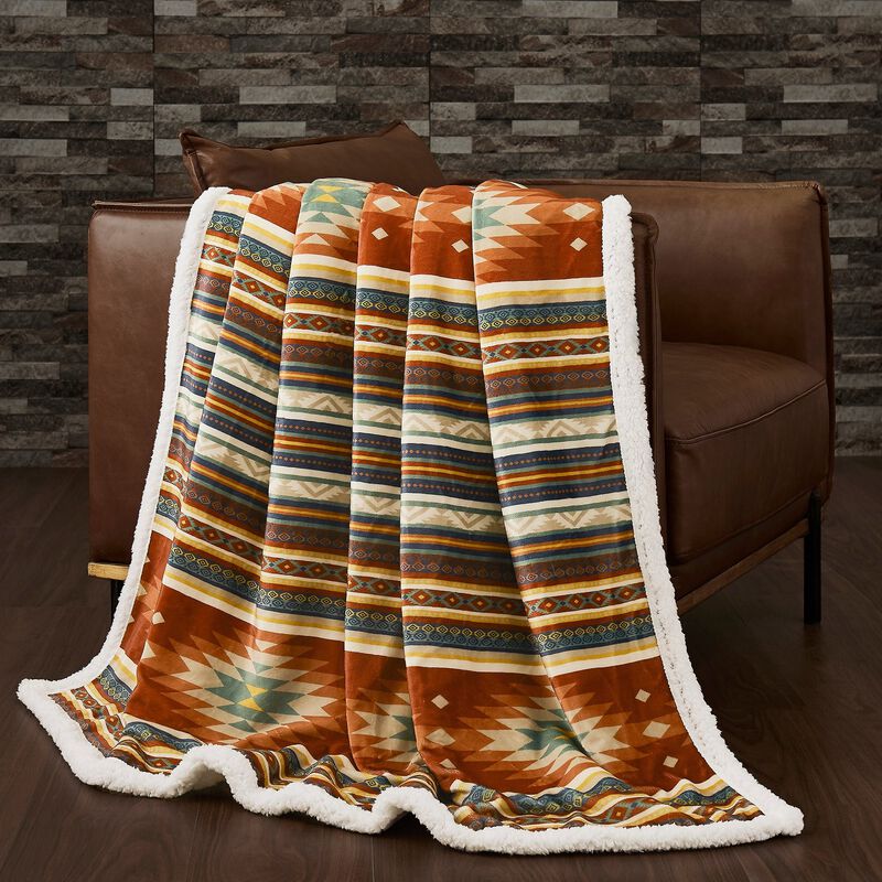 Del Sol Campfire Sherpa Throw Set image number 2