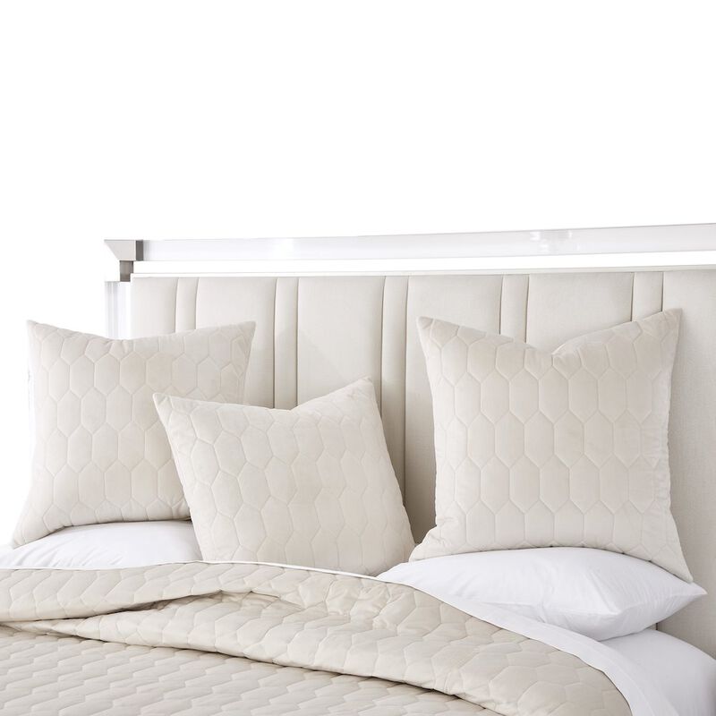 Michael Amini Niagara 4-Piece King Quilt Set - Sand image number 8