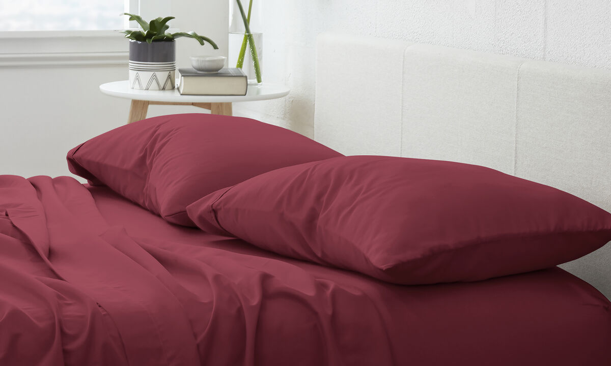 2-Pack Pillowcases Wrinkle-Free Bedding Essentials