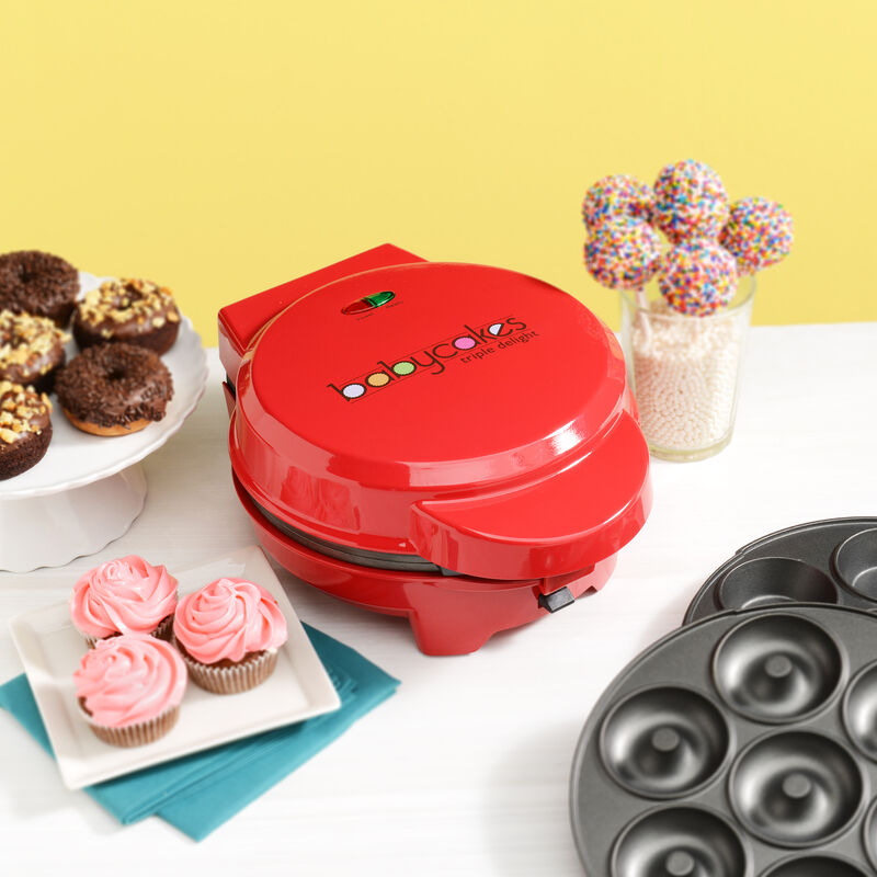 Babycakes 3-in-1 Removable Plate Treat Maker image number 1