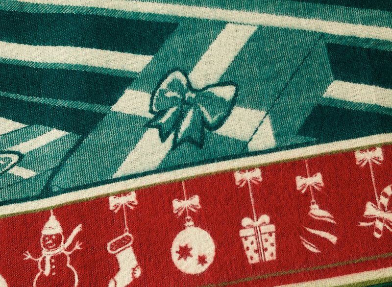 HomeRoots Ultra Soft Green Christmas Scene Handmade Queen Size Throw Blanket image number 5
