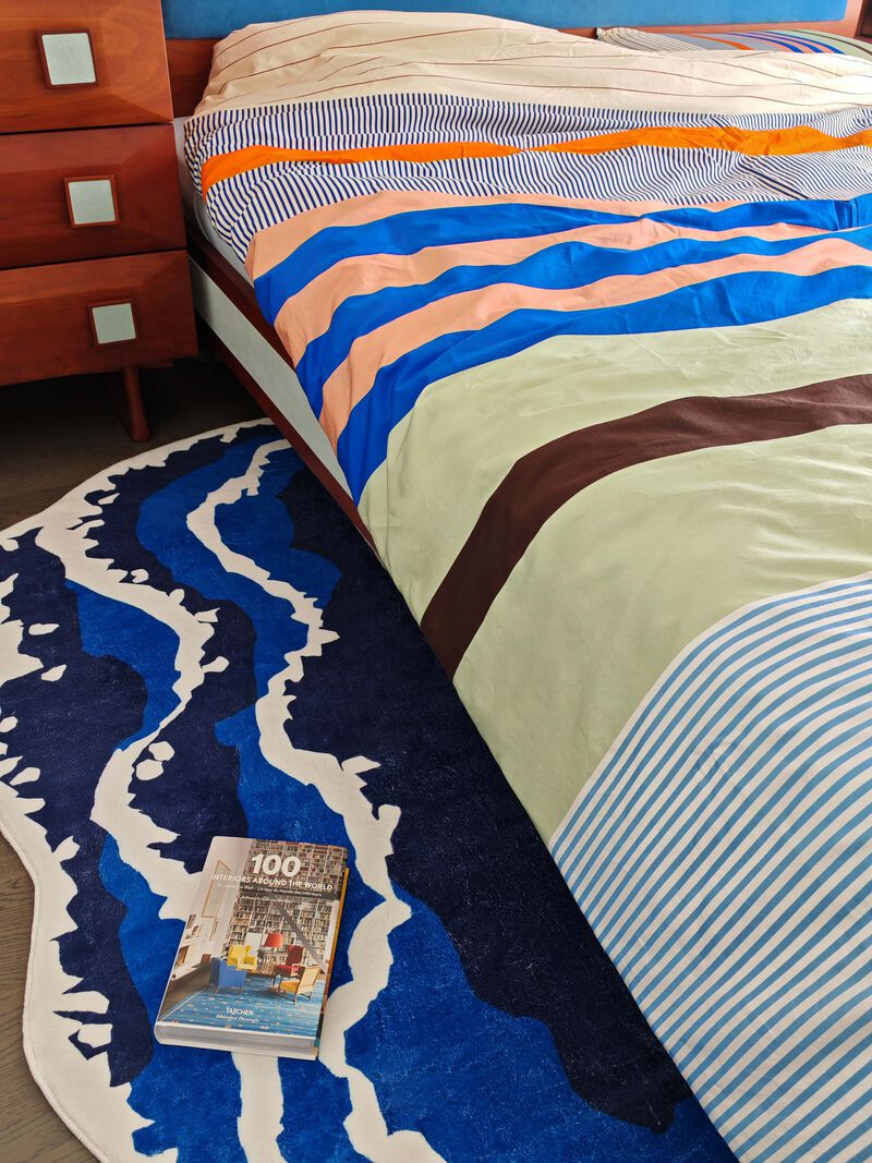 Lany Space 2'x5' Runner Rug, Non-Slip Washable Rugs, Irregular Blue Wavy Rug for Home Deocr image number 3