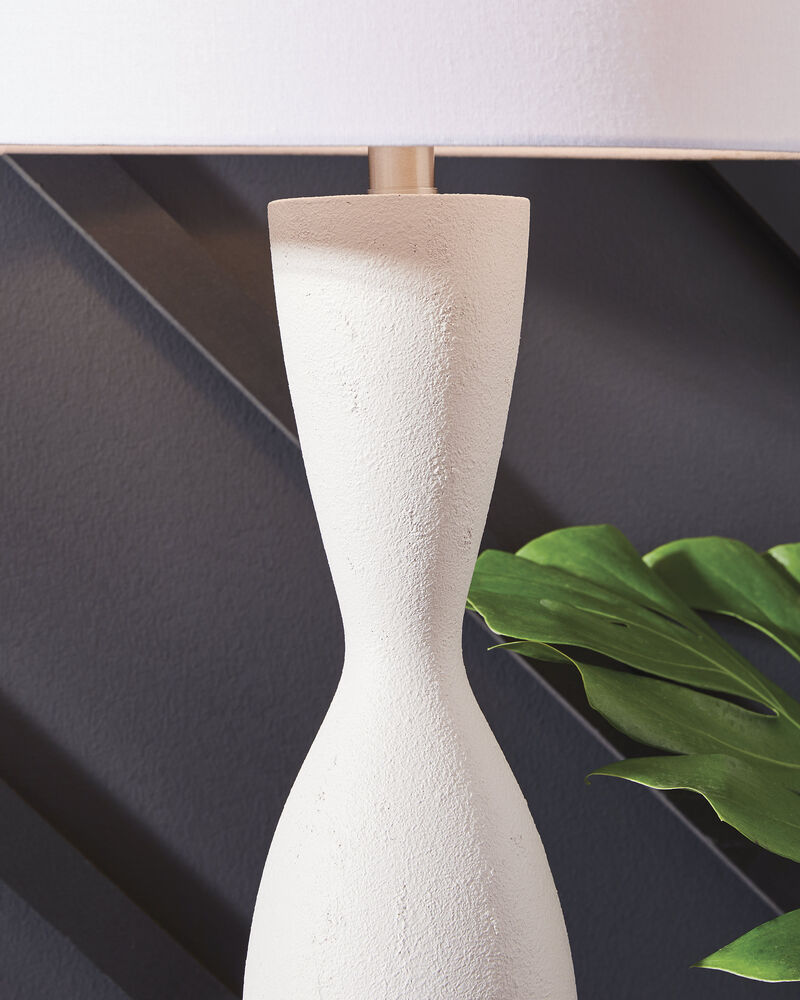 Davinford Table Lamp image number 2