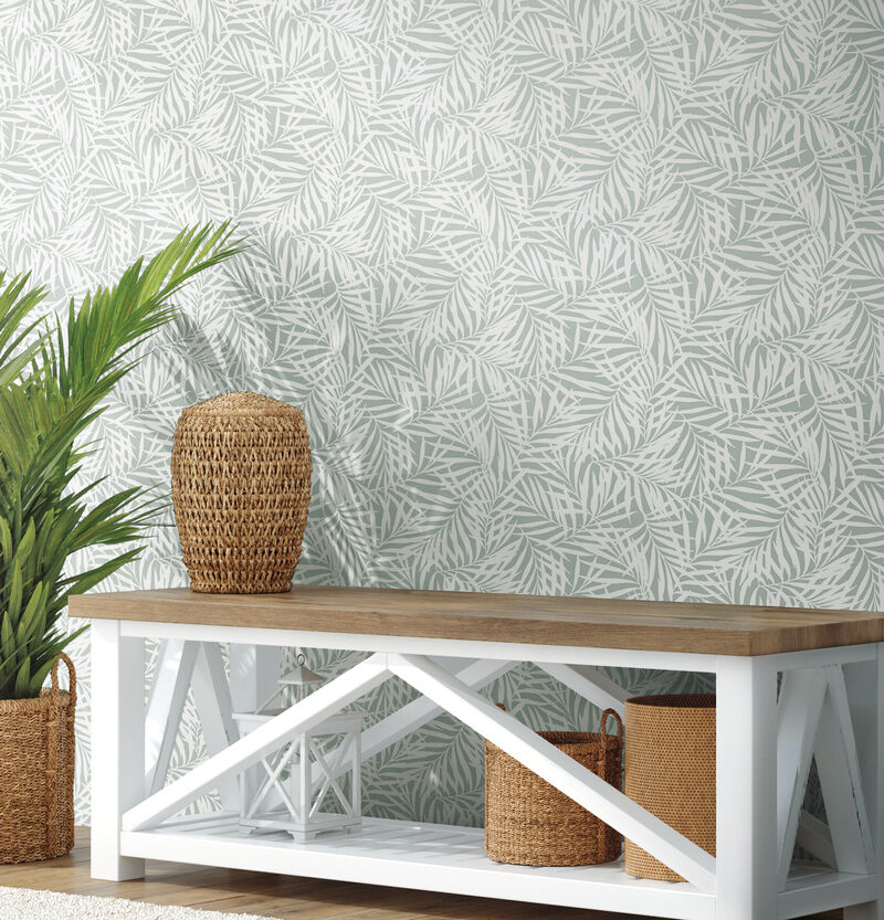 Oahu Fronds Light Green & White Wallpaper image number 1