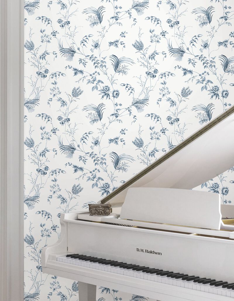 Floral Lace Navy Wallpaper (Double Roll) image number 4