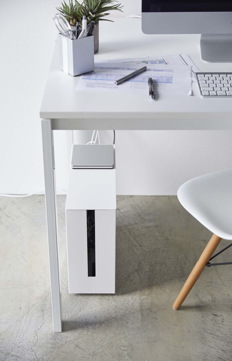 Rolling Cable Management Rack