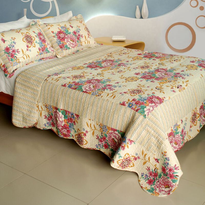 Queen Size Cotton 3-Piece Vermicelli Quilted Printed Quilt Set with Shams image number 0