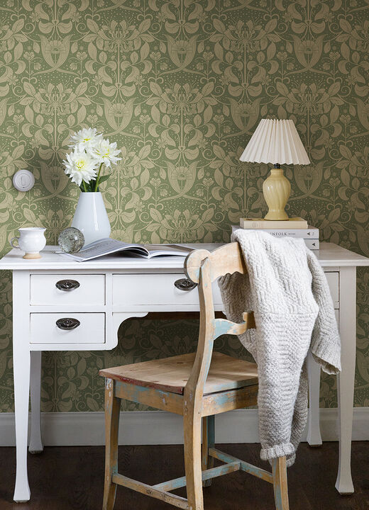 Berit Green Floral Crest Wallpaper