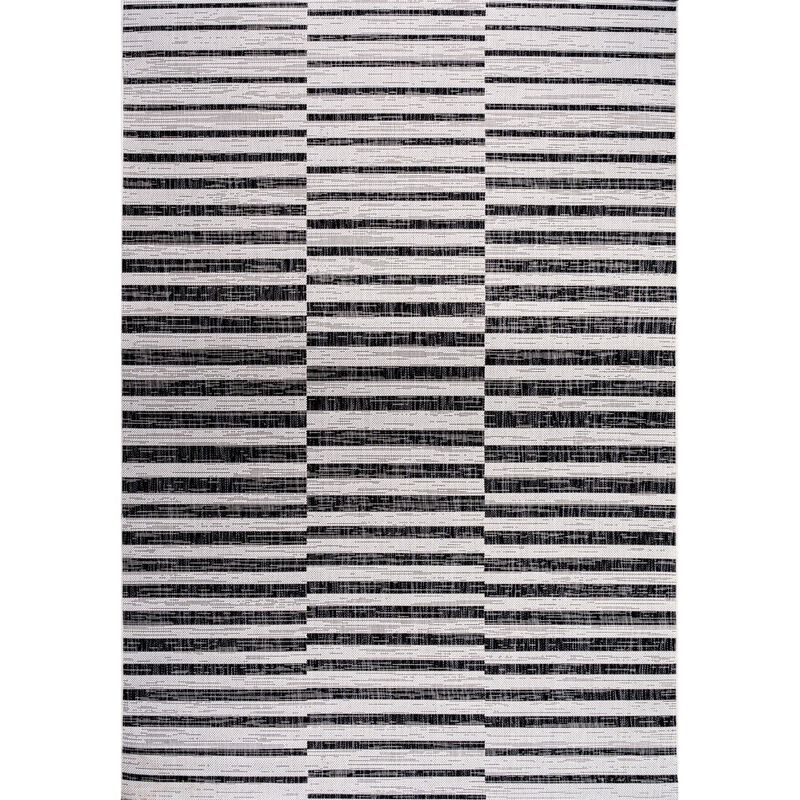 Sukie Modern Offset Stripe Indoor/Outdoor Area Rug