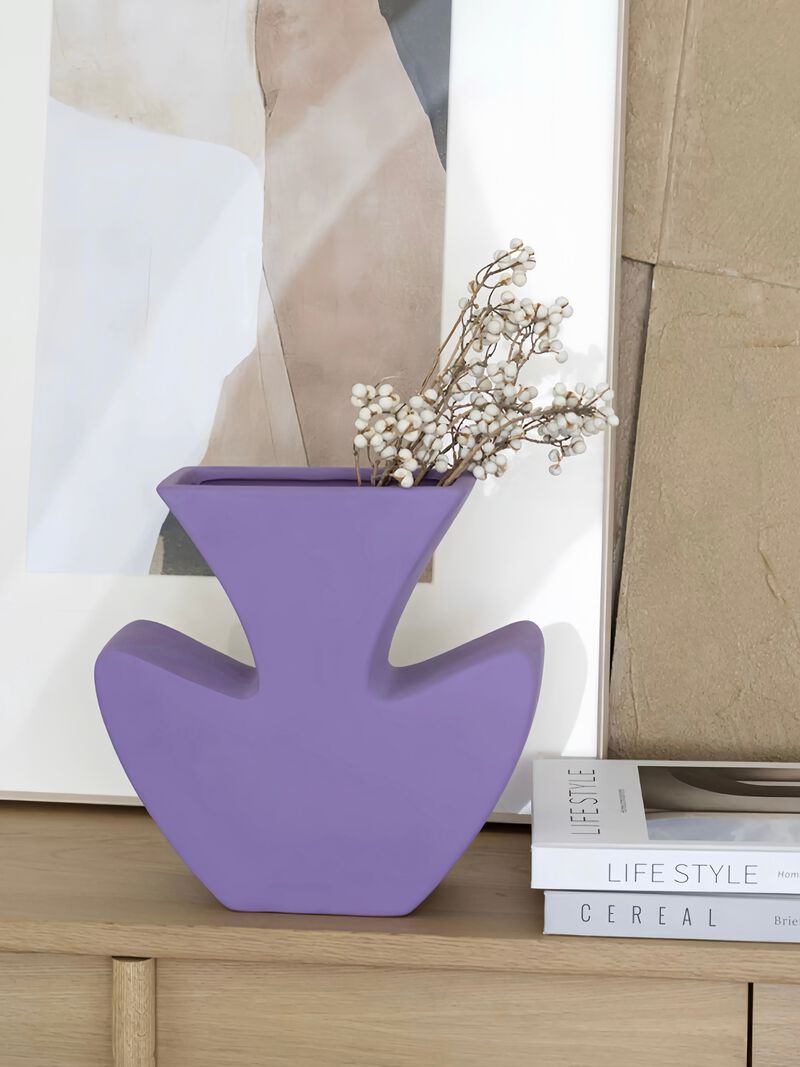 Handmade Ceramic Sketch Vase image number 2