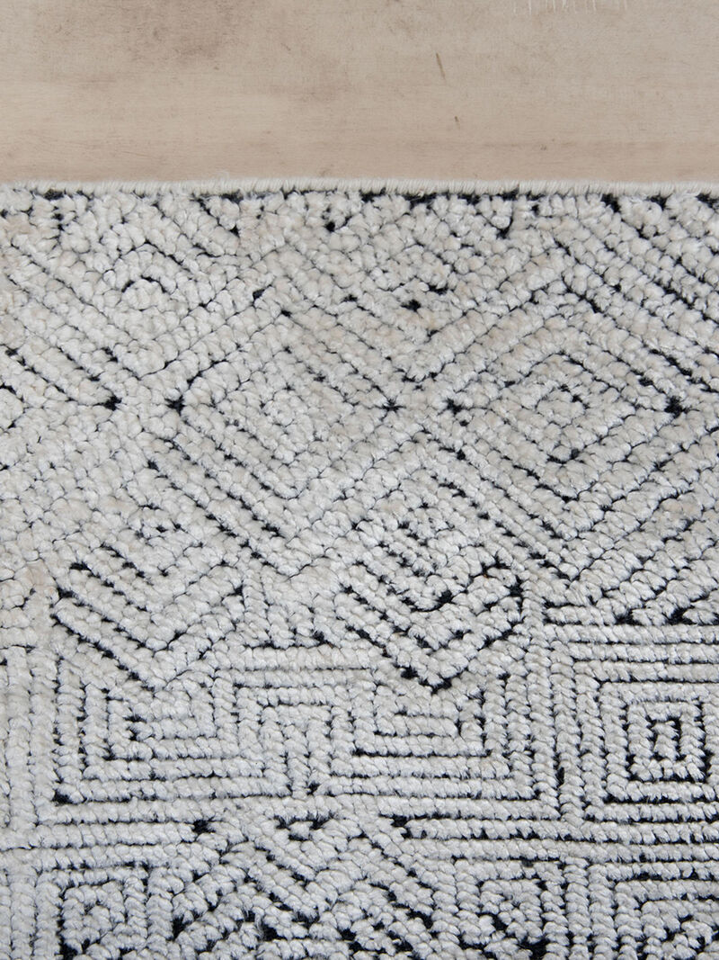 Radiance RNC665 6' x 9' Rug image number 3