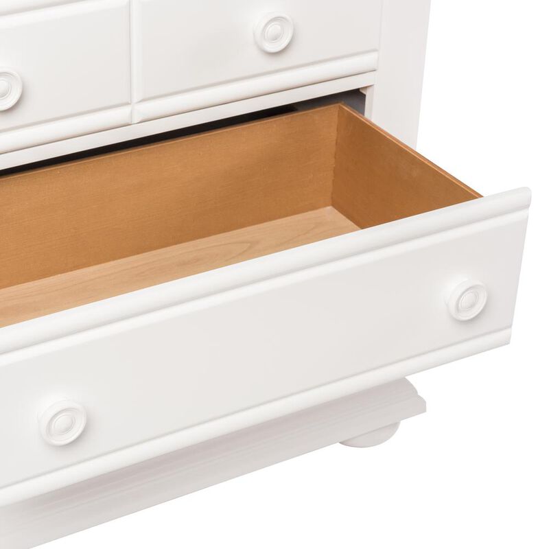 Liberty Furniture Summer House I 5 Drawer Chest in Oyster White image number 6