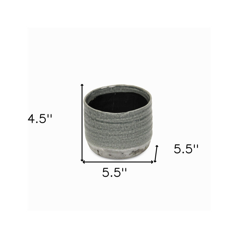 HomeRoots Gray Ceramic 19 Ounce Two Toned Round Distressed Pot Planter image number 4