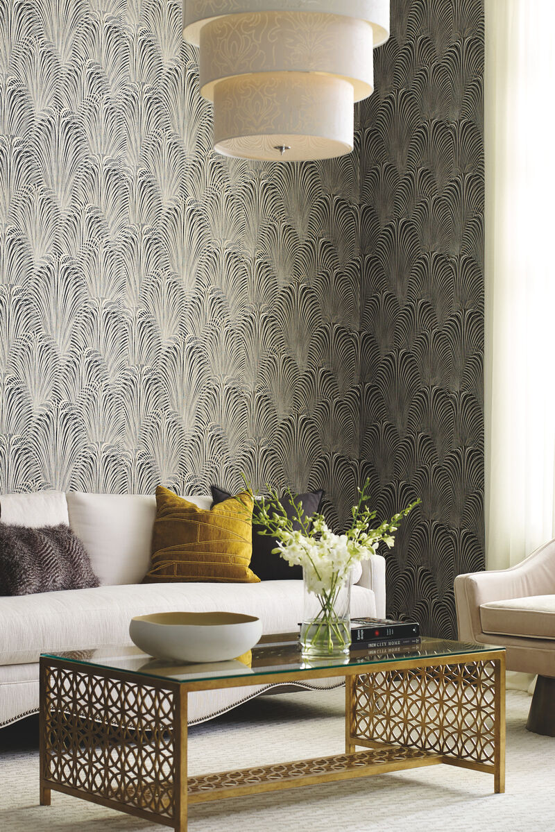 Deco Fountain Black Wallpaper image number 1