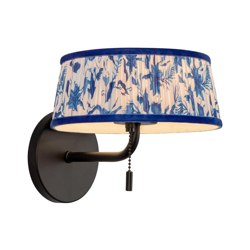 Scout 7-in Damp-Rated Wall/Vanity Light with Patterned Pleated Linen Shade image number 0