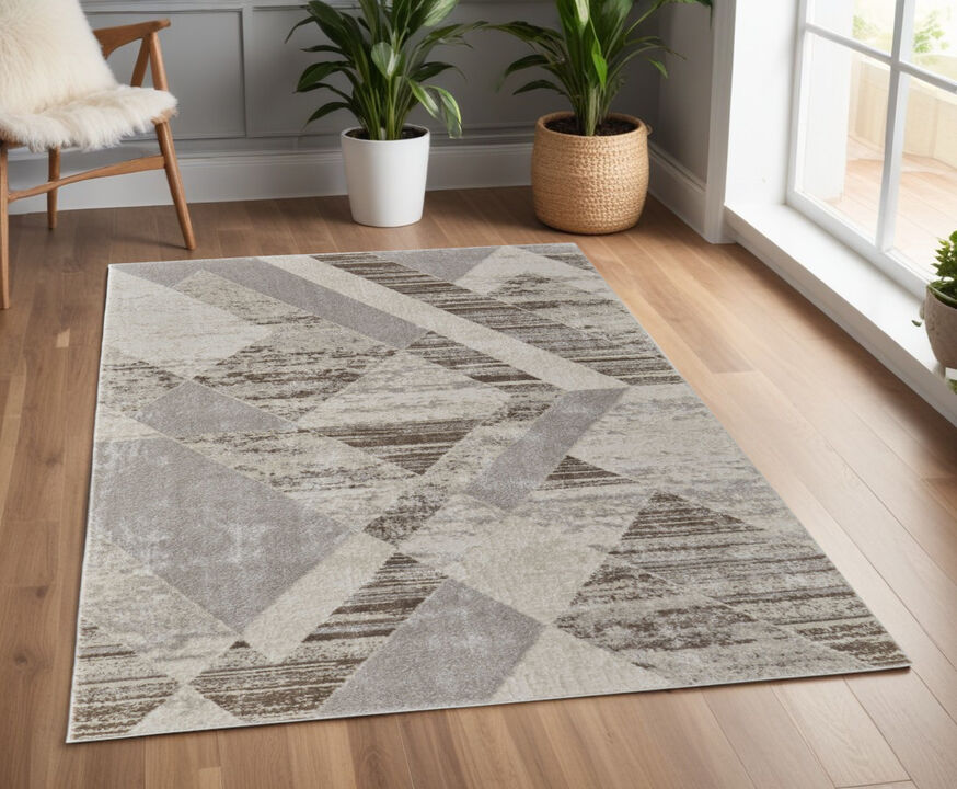 HomeRoots Geometric Power Loom Area Rug