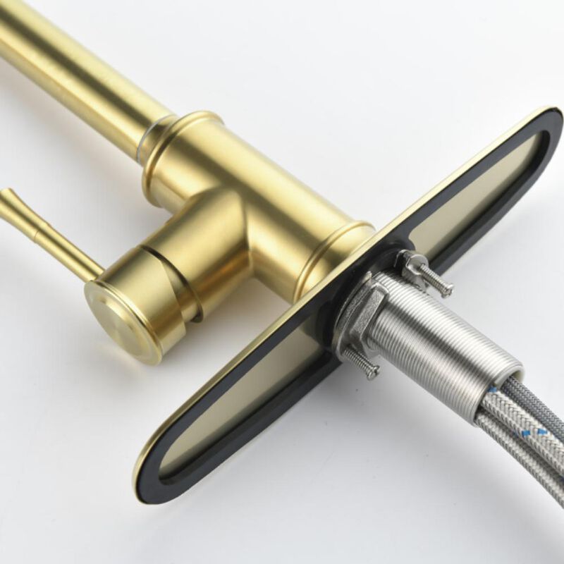 Single Handle High-Arc Kitchen Faucet with Pull-Out Sprayer