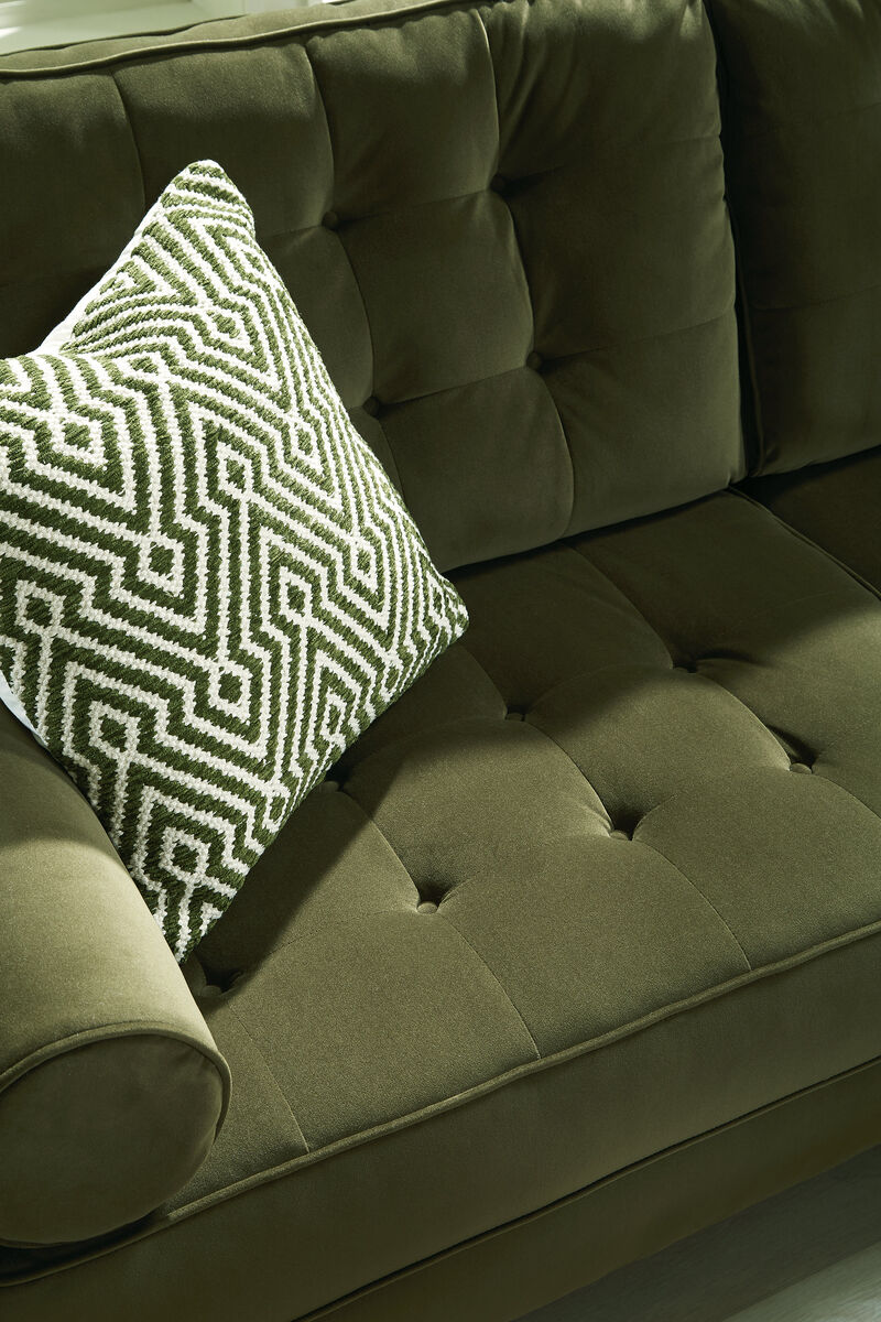 Reveon Lakes Sofa image number 2