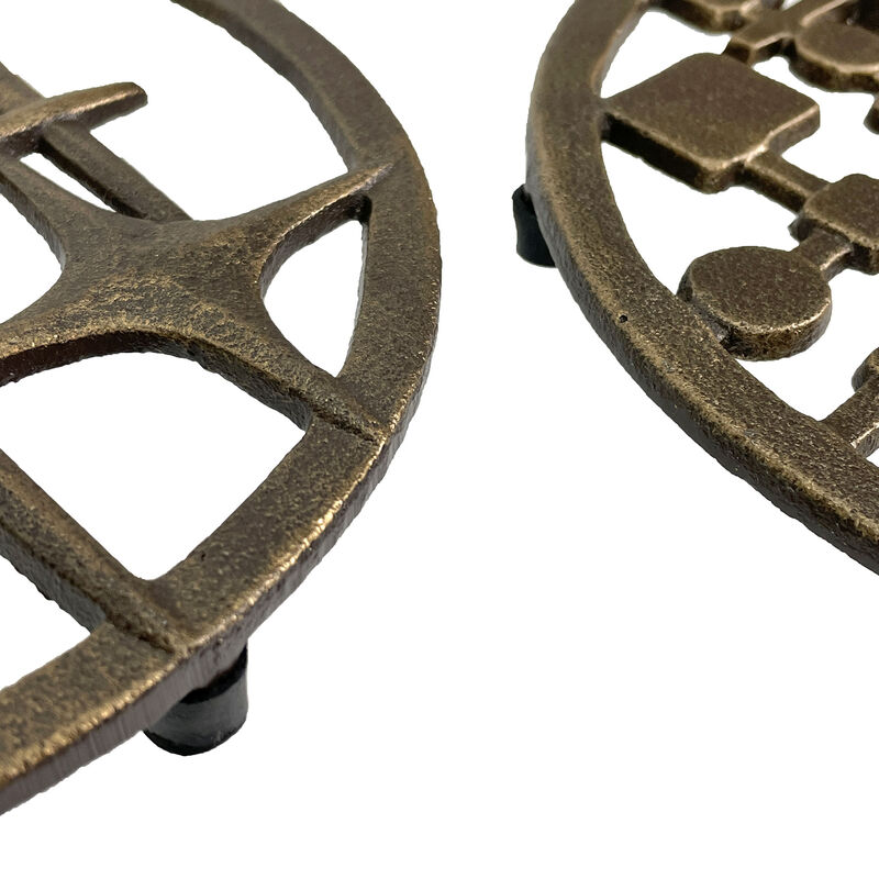 Set of 2 Cast Iron Trivets &ndash; Stars & Circles/Squares, Bronze, 8" MCM Style image number 2