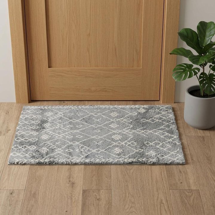 HomeRoots Geometric Shag Area Rug