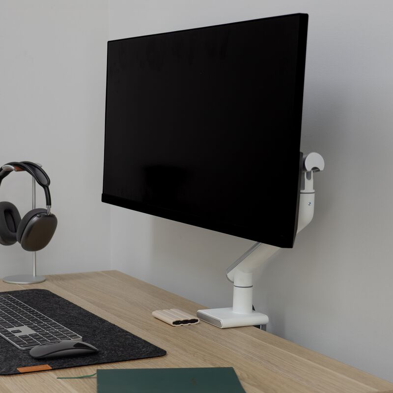 Desky Single Slim Aluminium Monitor Arm image number 6