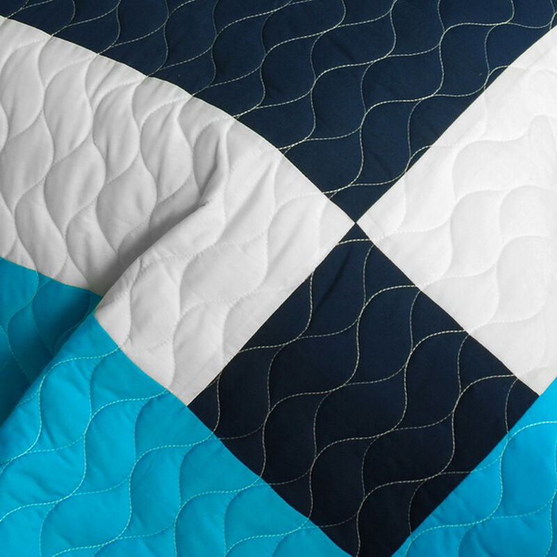 Sea Center Patchwork Quilt Set 3 Piece Queen Size with Vermicelli Quilting-Blue image number 4