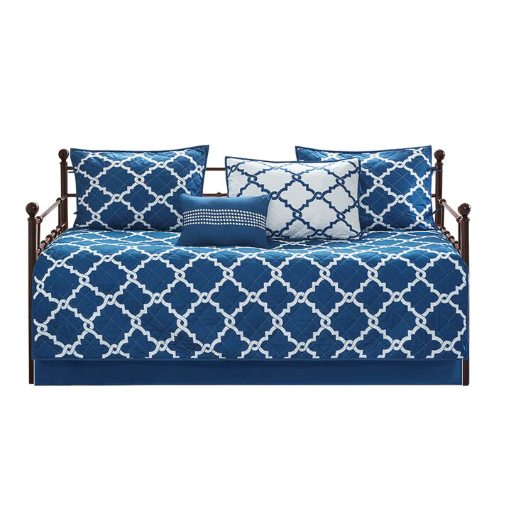 Gracie Mills Pitts 6-Piece Reversible Daybed Ensemble