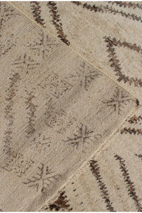 Polaris 42589 Ivory/Brown 8' x 10' Rug