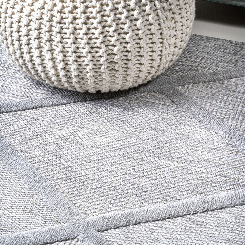 Salines Diamond Trellis Square Indoor/Outdoor Area Rug