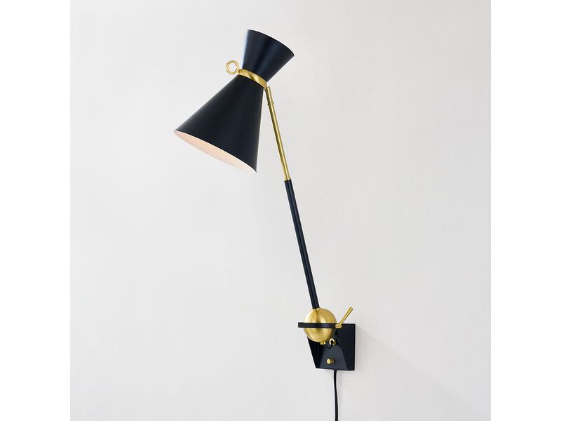 Winsted Plug-In Sconce image number 2