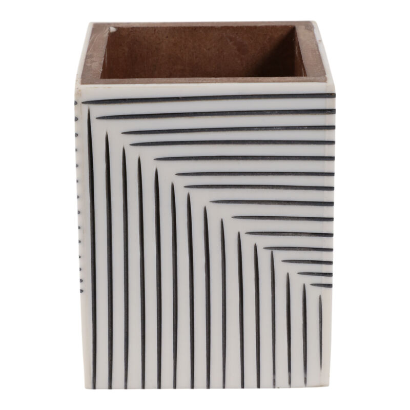 Ridged Lines Resin Pencil Cup image number 0