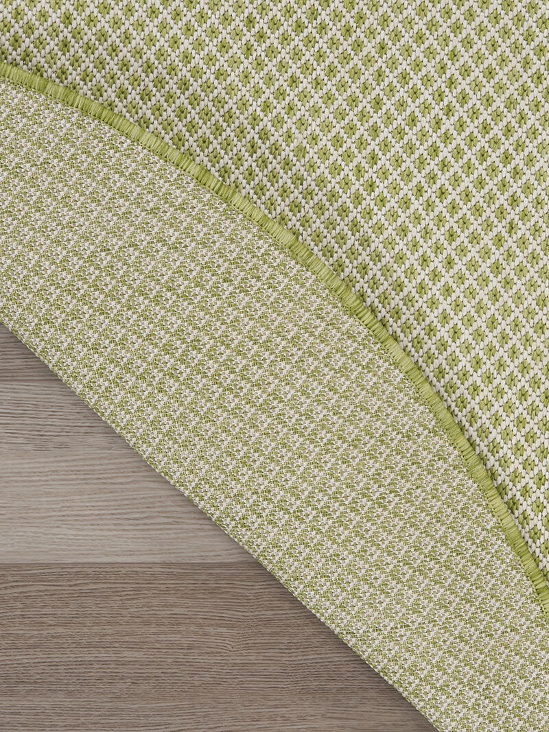 Courtyard COU01 Ivory/Green 5' x 8' Oval Rug