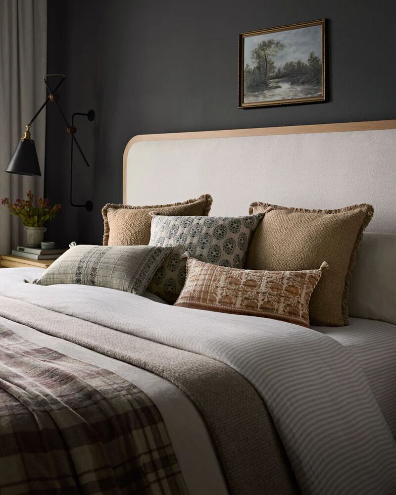 PLL0117 Blush/Ivory 13''x21'' Down Pillow