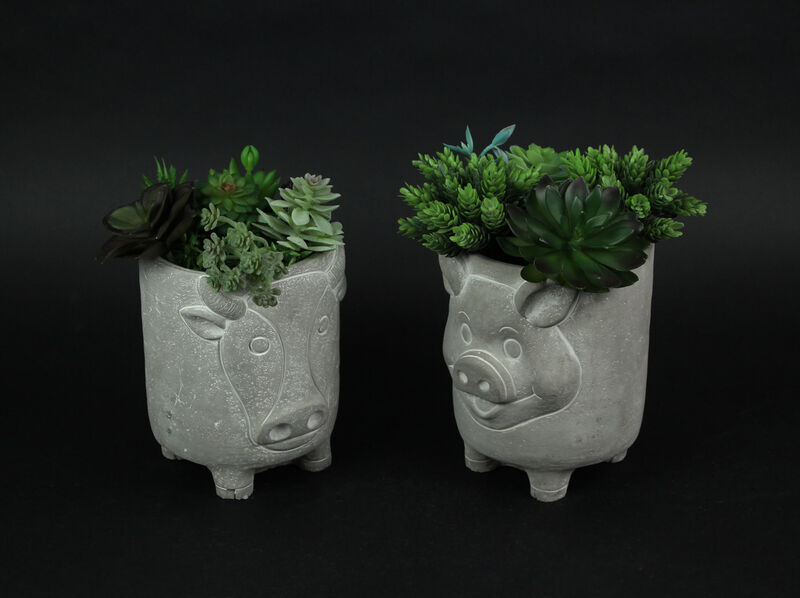 Set of 2 Natural Gray Barnyard Animal Design Concrete Planters Cow and Pig image number 2