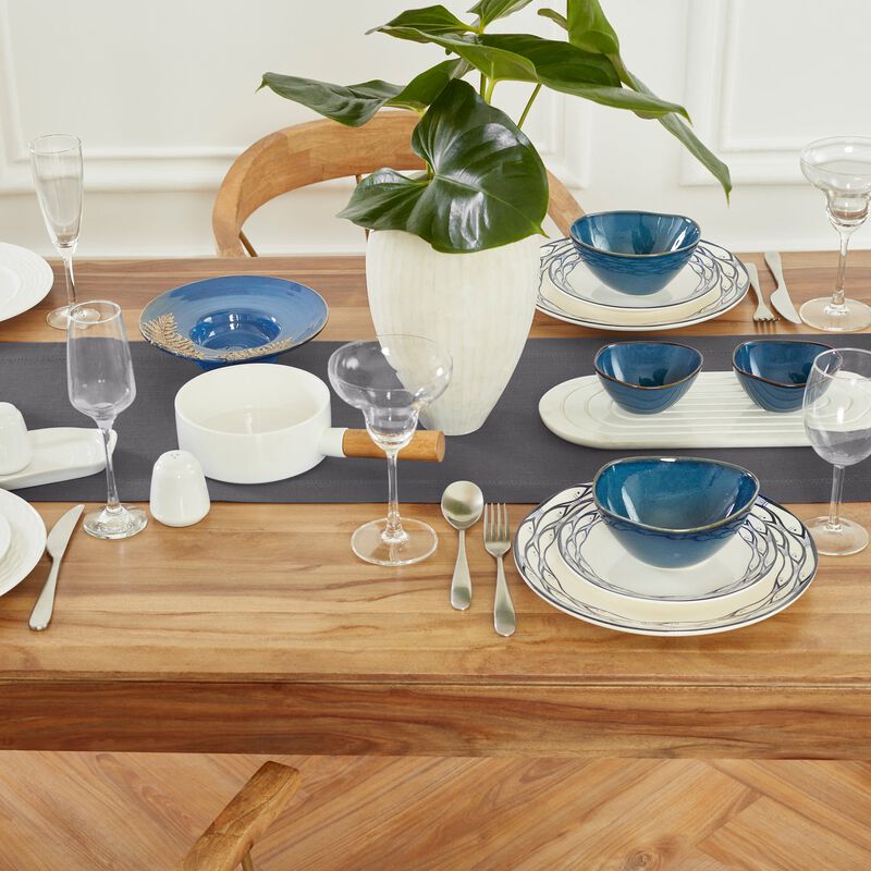 Christmas Linen Table Runner - Medium Weight Hemstitch, Solino Home