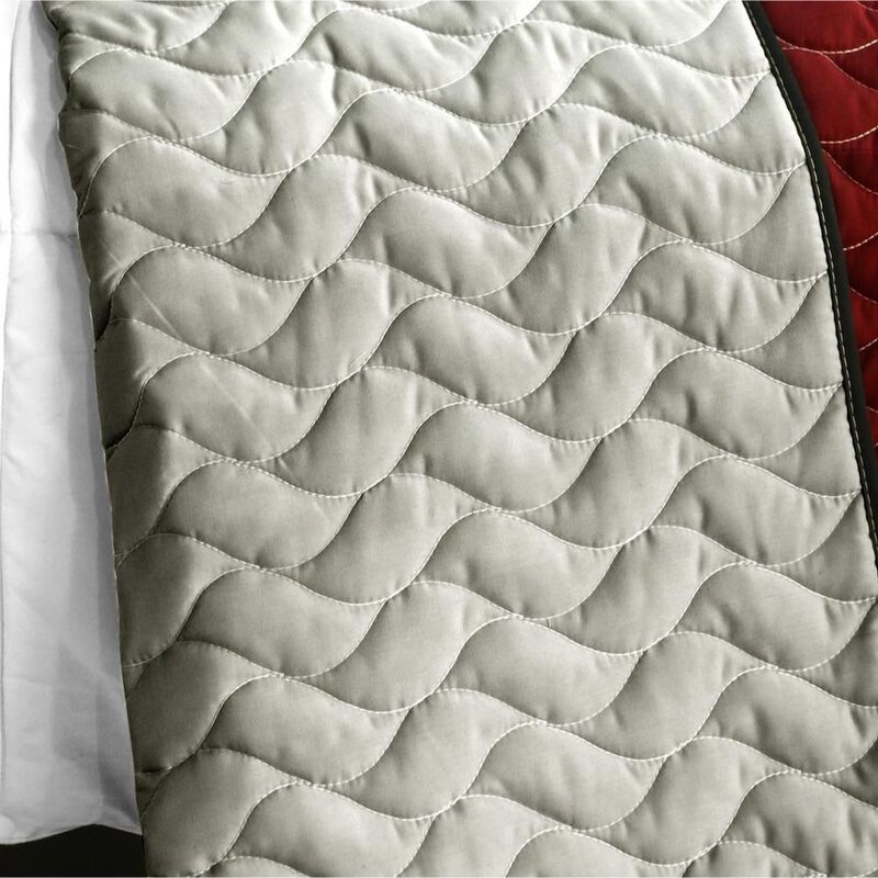 Cheerful Kissing Fish Quilted Patchwork Quilt Set 3PC Queen Size Cozy Bedding image number 2