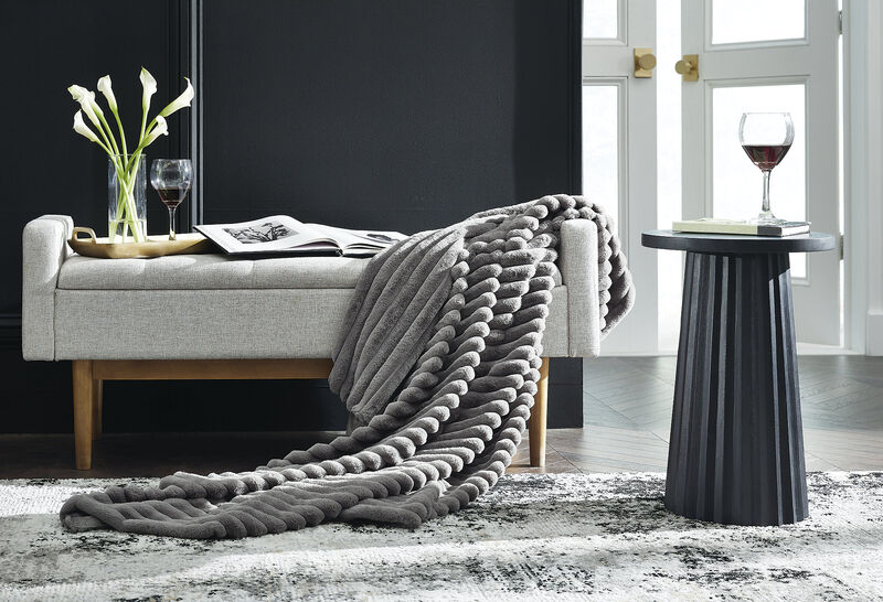 Alsonwell Throw (Set of 3) image number 1