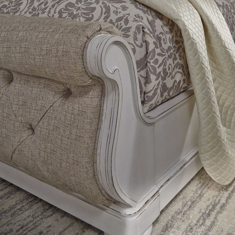 Liberty Furniture King California Sleigh Bed in Rubberwood Solids w/ White Oak & Birch Veneers image number 4