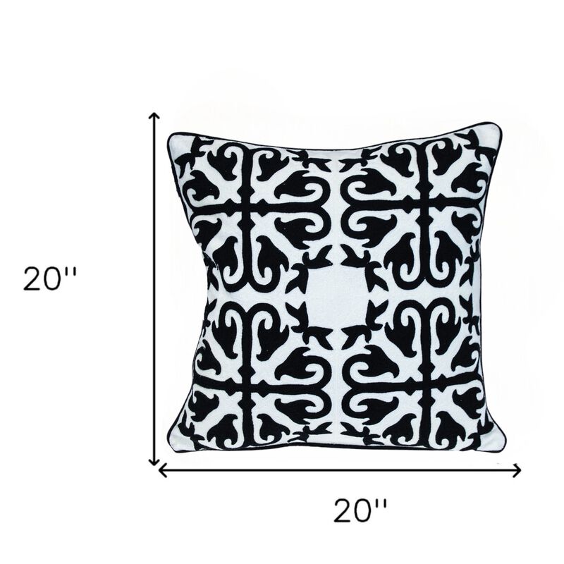 HomeRoots 20" Black and White Geometric Cotton Throw Pillow image number 4